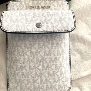 Michael Kors Crossbody Travel Purse